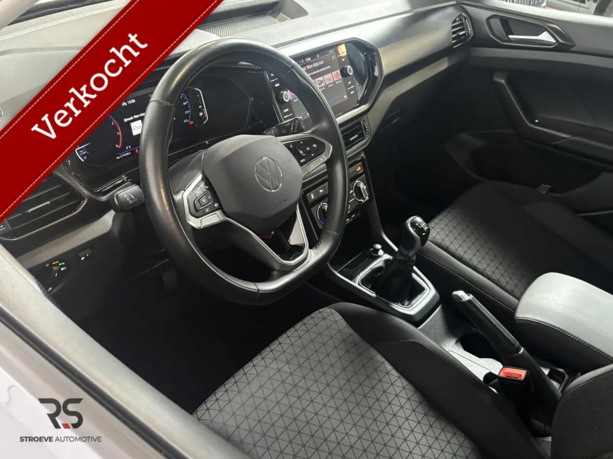 1.0 TSI 110 pk Life | CarPlay | ACC | Airco | Virtual | PDC | 1e Eig | Org NL |