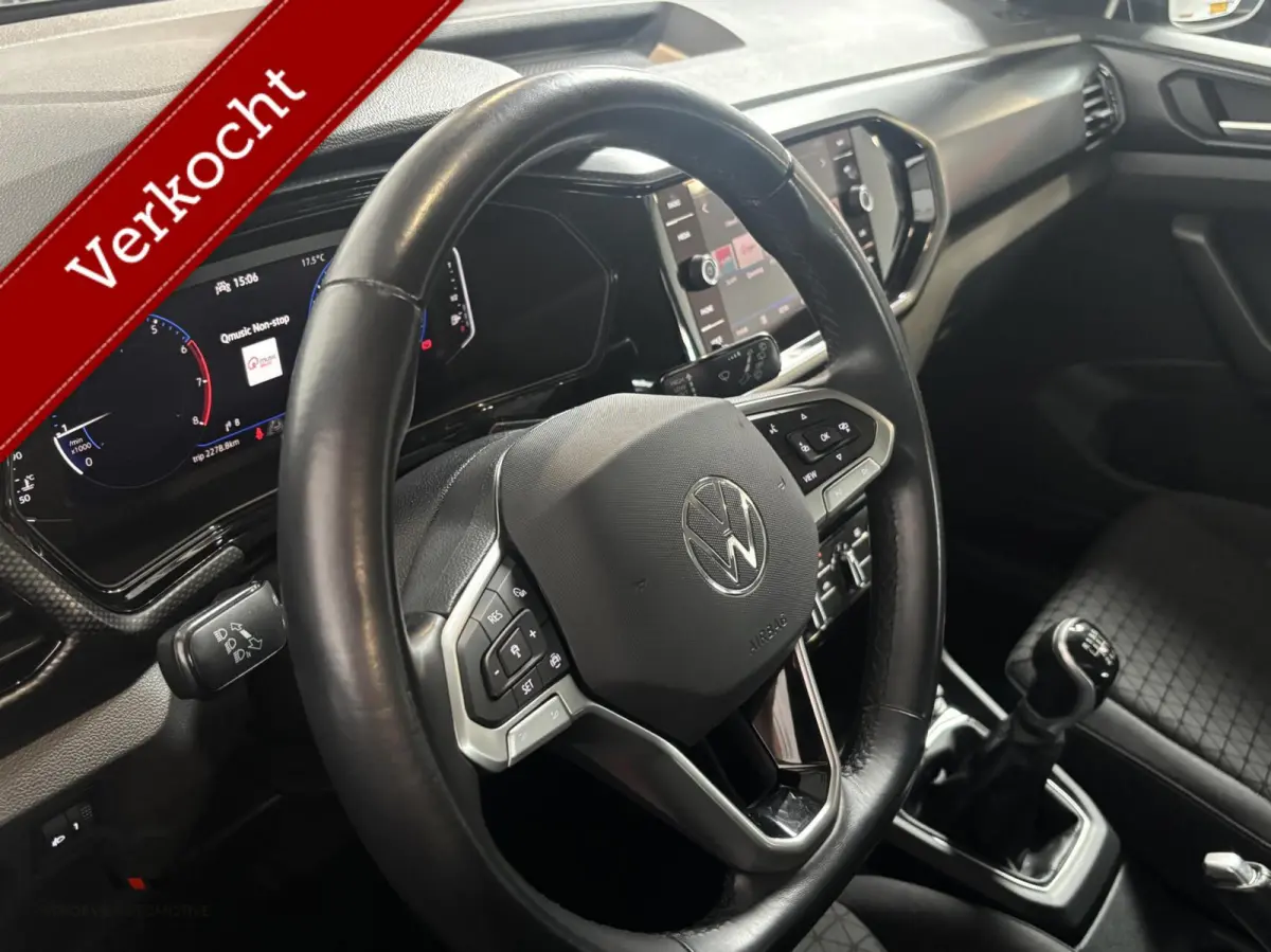 1.0 TSI 110 pk Life | CarPlay | ACC | Airco | Virtual | PDC | 1e Eig | Org NL |