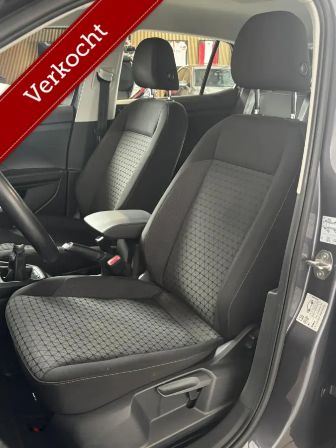 1.0 TSI 110 pk Life | CarPlay | ACC | Airco | Virtual | PDC | 1e Eig | Org NL |
