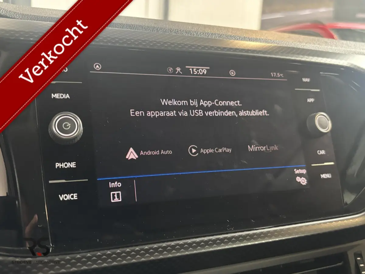 1.0 TSI 110 pk Life | CarPlay | ACC | Airco | Virtual | PDC | 1e Eig | Org NL |