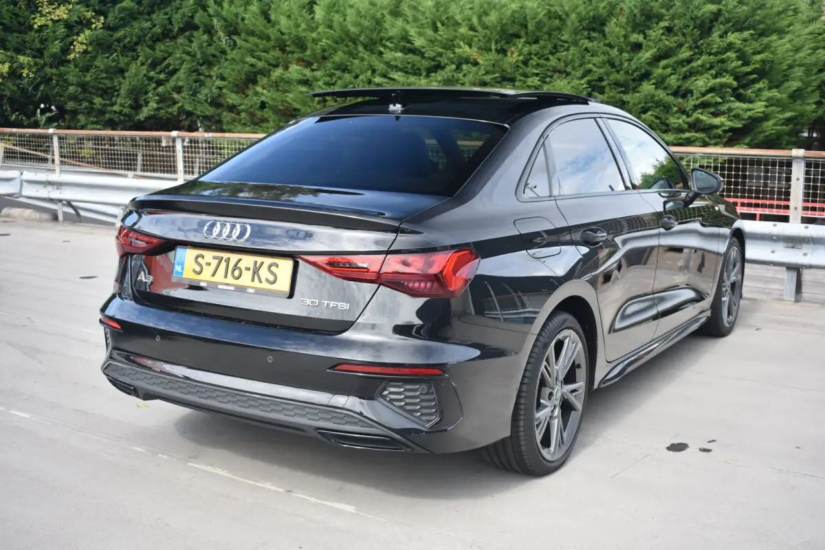 30 TFSI S edition 110PK S-Tronic | Sportonderstel | Elektrische bestuurdersstoel | Premium Audio System | Schuif-kanteldak | Verwarmbare voorstoelen