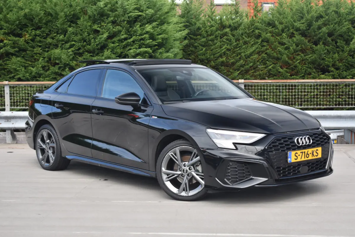 30 TFSI S edition 110PK S-Tronic | Sportonderstel | Elektrische bestuurdersstoel | Premium Audio System | Schuif-kanteldak | Verwarmbare voorstoelen