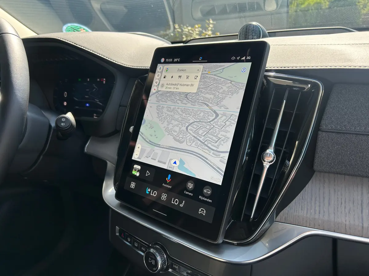 2.0 T8 Plug-in hybrid AWD Ultra Bright | Luchtvering | Trekhaak | 360 camera | HU-Display | Stoelventilatie |