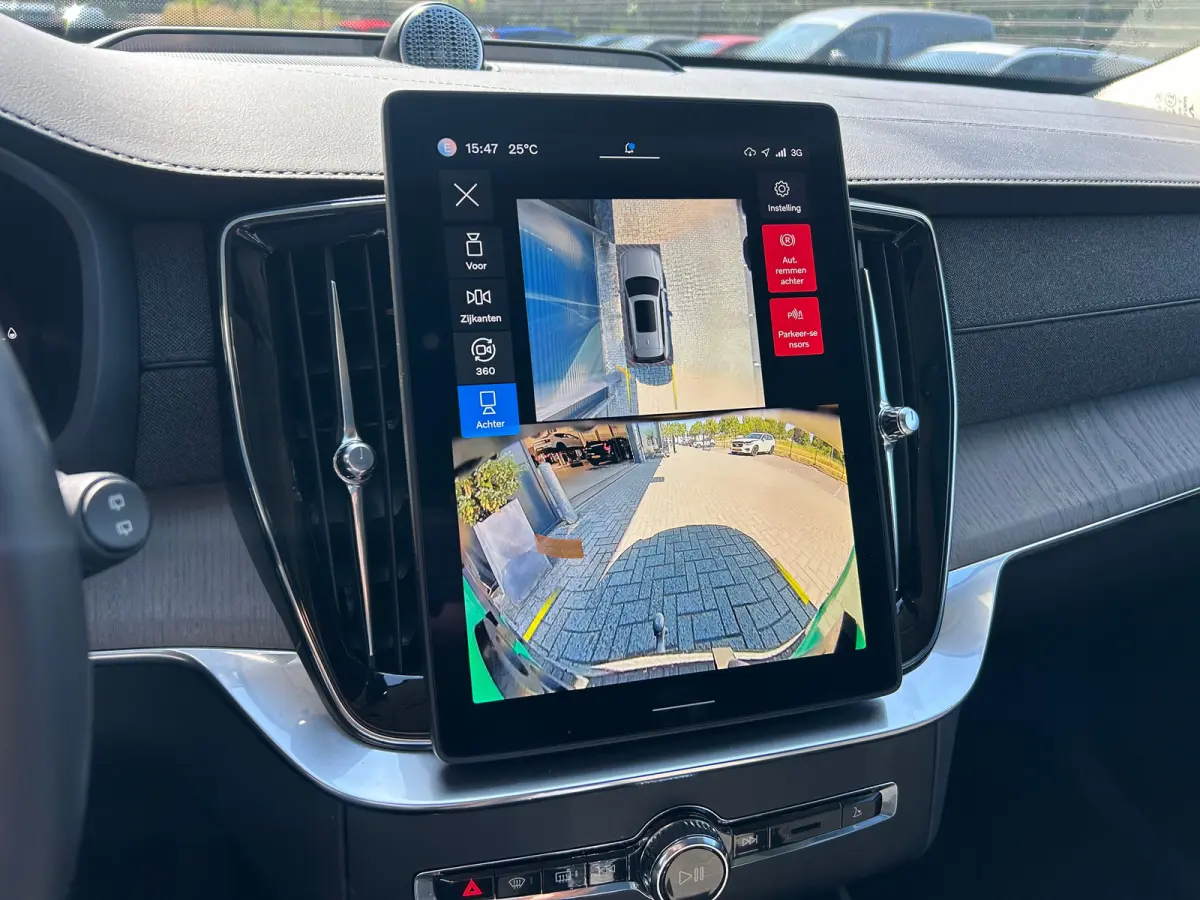 2.0 T8 Plug-in hybrid AWD Ultra Bright | Luchtvering | Trekhaak | 360 camera | HU-Display | Stoelventilatie |
