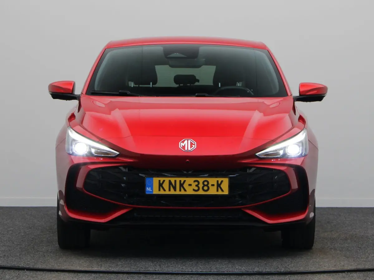 1.5 Luxury | Apple Carplay & Android Auto | Rondomzicht Camera | Stoel en Stuurwielverwarming |