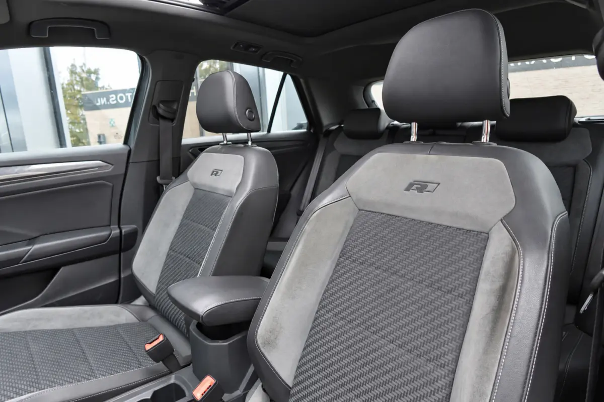 1.5 TSI Sport R-Line PANO CAM ACC