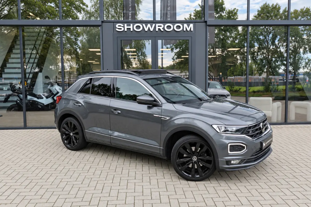 1.5 TSI Sport R-Line PANO CAM ACC