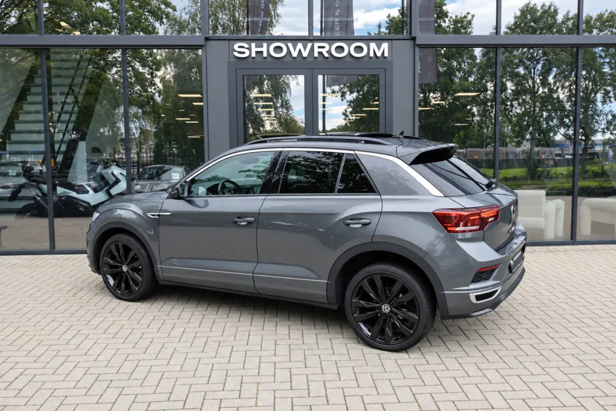 1.5 TSI Sport R-Line PANO CAM ACC