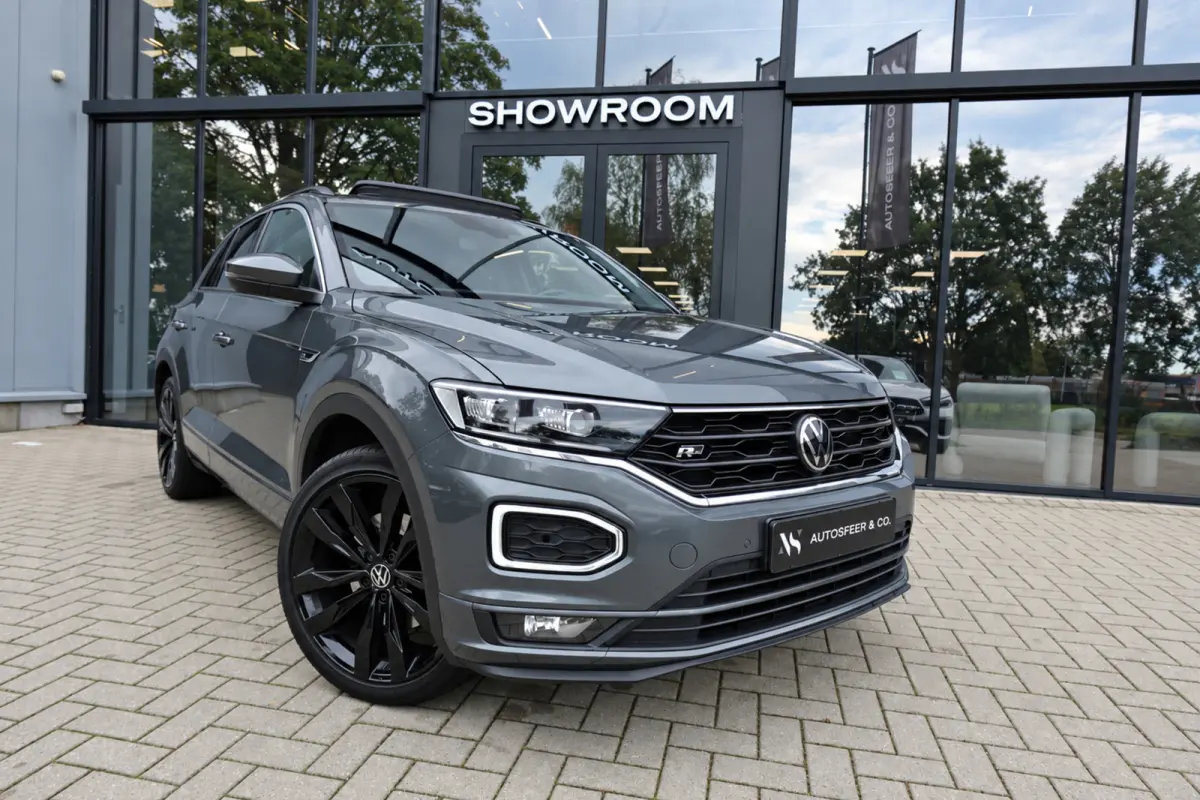 1.5 TSI Sport R-Line PANO CAM ACC