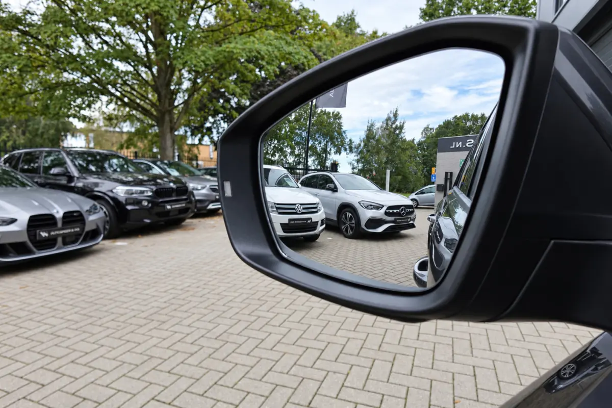 1.5 TSI Sport R-Line PANO CAM ACC