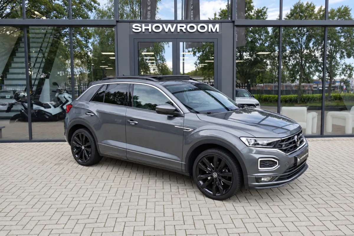 1.5 TSI Sport R-Line PANO CAM ACC