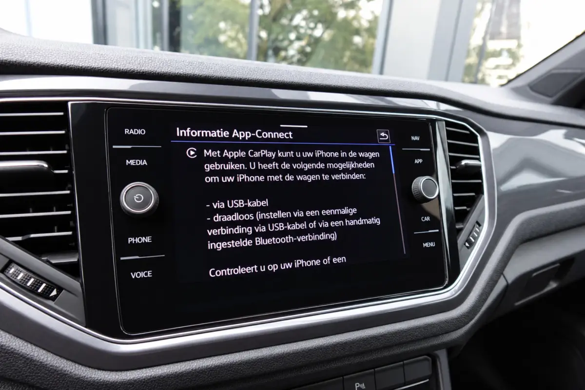 1.5 TSI Sport R-Line PANO CAM ACC