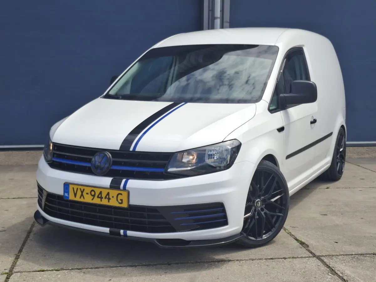 2.0 TDI L1H1 BMT Trendline VERLAAGD / AIRCO / STOEL VERWARMING / EURO 6 / NAVI / MARGE AUTO !!