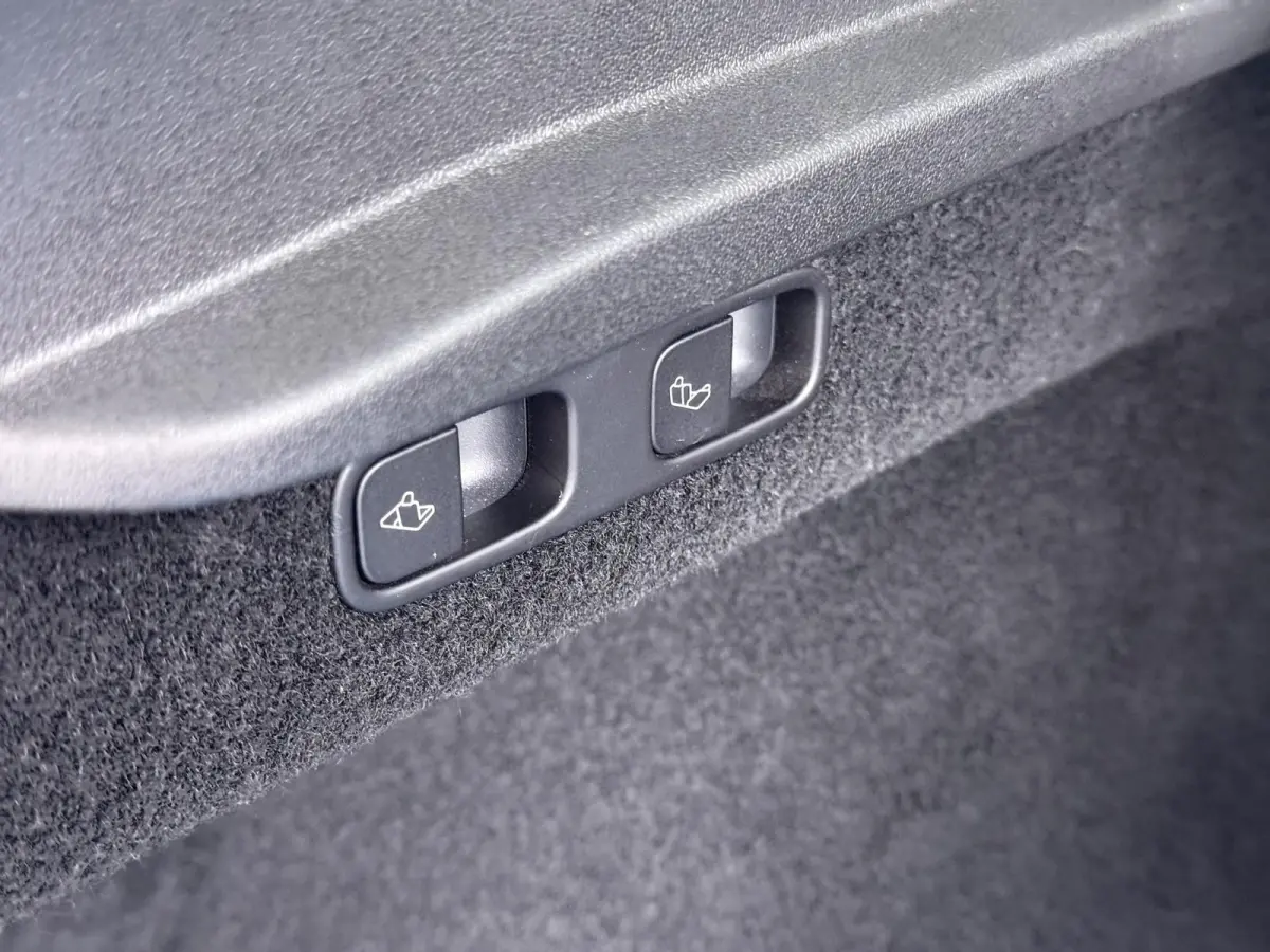 Long Range AWD 75 kWh SOH 95% | TESLA FABRIEKSGARANTIE TOT 2028/ 80.000KM! | FABRIEKSGARANTIE OP ACCU & AANDRIJFLIJN TOT 2032 OF 192.000 KM | BTW VERREKENBAAR
