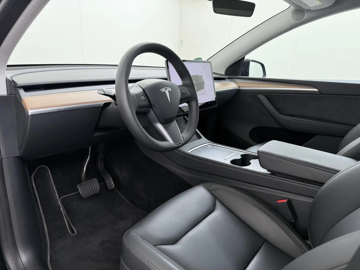 Long Range AWD 75 kWh SOH 95% | TESLA FABRIEKSGARANTIE TOT 2028/ 80.000KM! | FABRIEKSGARANTIE OP ACCU & AANDRIJFLIJN TOT 2032 OF 192.000 KM | BTW VERREKENBAAR