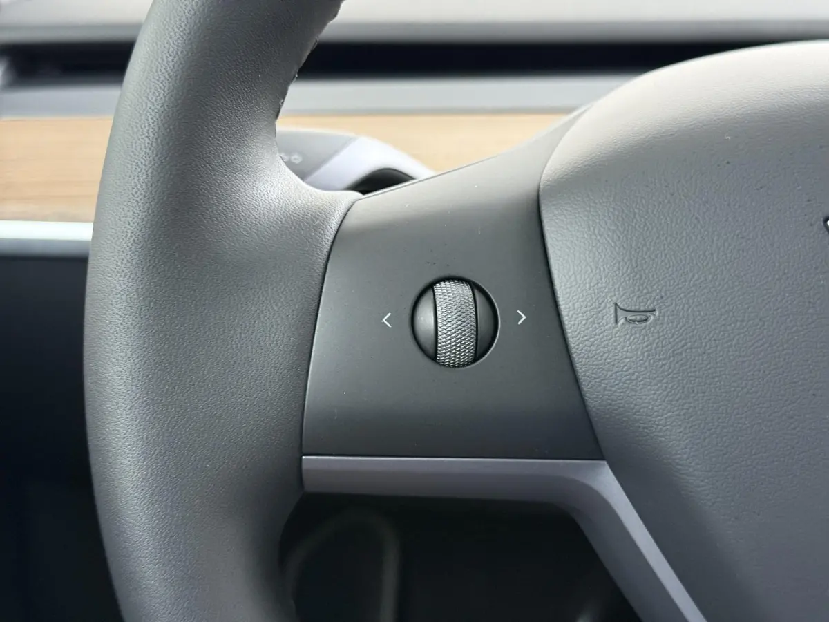 Long Range AWD 75 kWh SOH 95% | TESLA FABRIEKSGARANTIE TOT 2028/ 80.000KM! | FABRIEKSGARANTIE OP ACCU & AANDRIJFLIJN TOT 2032 OF 192.000 KM | BTW VERREKENBAAR