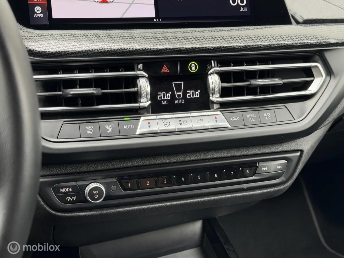 116i High Executive 2DE EIG Dealer OND CarPlay Sportstoelen