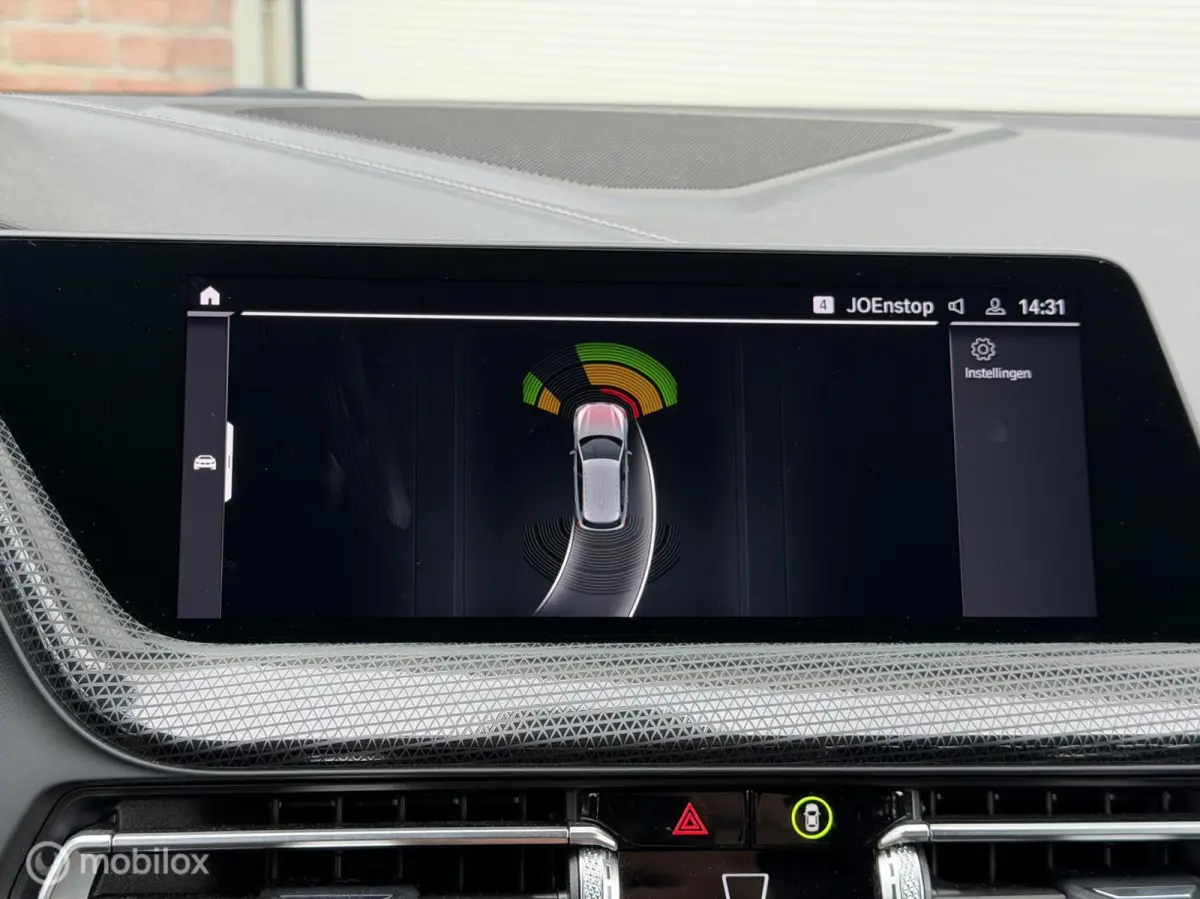 116i High Executive 2DE EIG Dealer OND CarPlay Sportstoelen