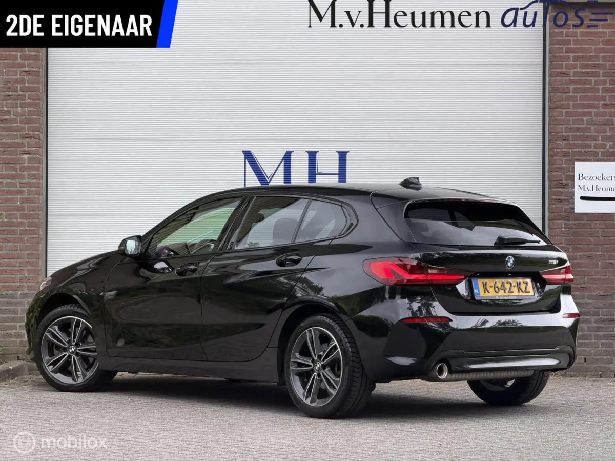 116i High Executive 2DE EIG Dealer OND CarPlay Sportstoelen