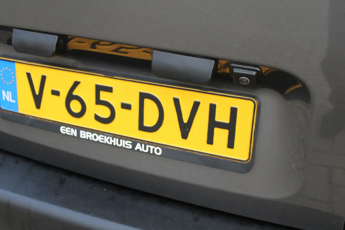 50kWh 136 PK | CAMERA | NAVIGATIE | BETIMMERING | VERWARMD STUUR | VOORVERWARMBAAR | APPLE CARPLAY/ANDROID AUTO |