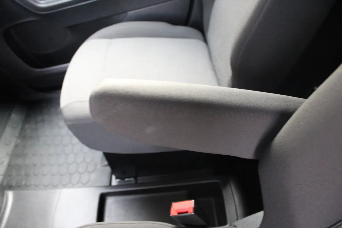 50kWh 136 PK | CAMERA | NAVIGATIE | BETIMMERING | VERWARMD STUUR | VOORVERWARMBAAR | APPLE CARPLAY/ANDROID AUTO |
