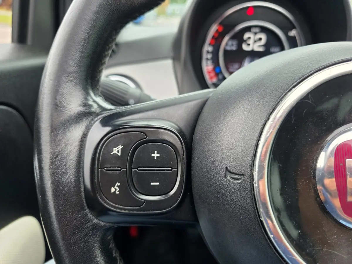 0.9 TwinAir Turbo Sport CABRiO 6-bak