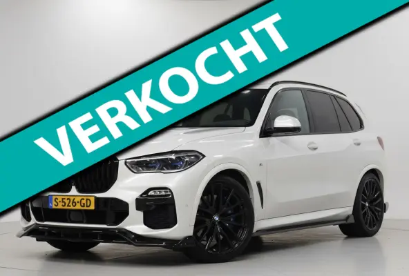 XDrive40i High Executive M-Sport Softclose Luchtvering Panoramadak Skylounge Keyless Massage Trekhaak Crystal H/K Headup