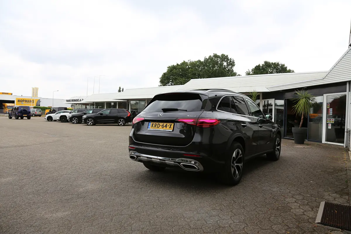 4MATIC Plug in hybride*Perfect MB Onderh.*Luchtvering/Pano/Massage/Stoelkoeling/Snellader/Stoelverw./ACC met stuurhulp/Vol Leder/360Camera/Keyless Entry+Go/Memorie/Sfeer/Dodehoek/Elek. Achte