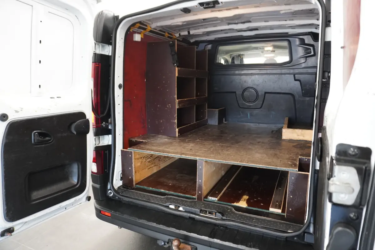 1.6 MJ 125PK L2 Dubbele Cabine EURO 6 - Airco - Navi - Cruise - € 12.499,- Excl.