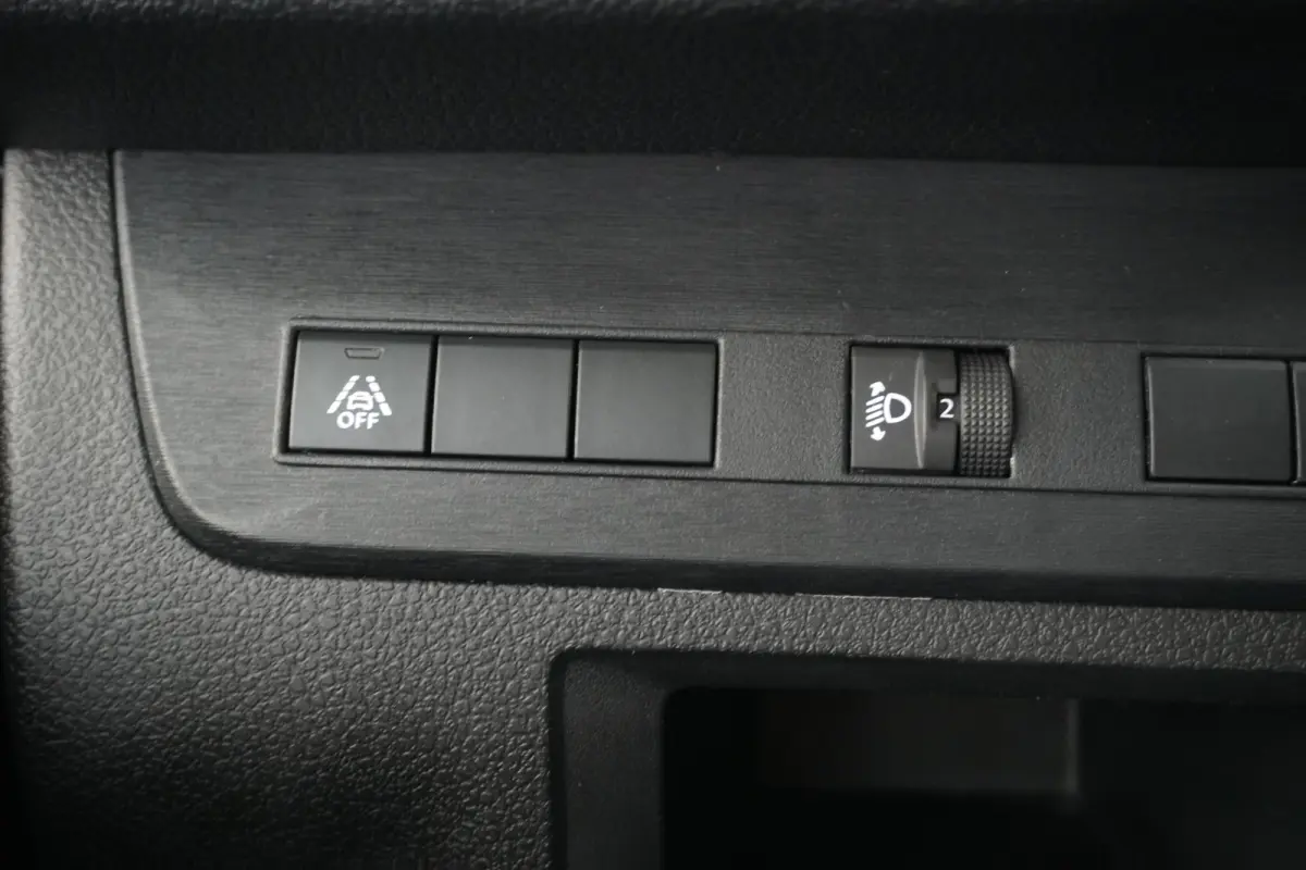 1.5 BlueHDi 120PK L2 EURO 6 - Airco - PDC - Cruise - € 21.950,- Excl.