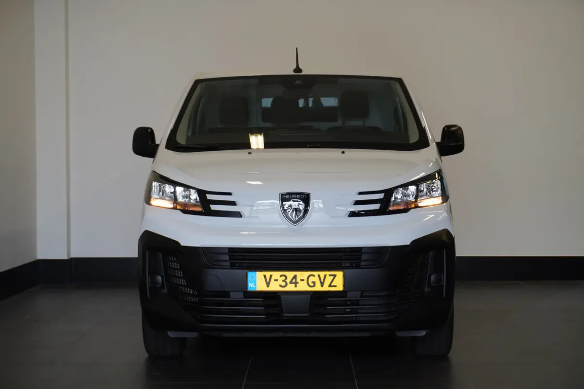 1.5 BlueHDi 120PK L2 EURO 6 - Airco - PDC - Cruise - € 21.950,- Excl.