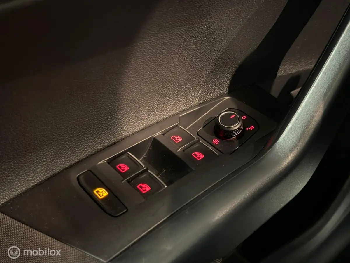 1.0 TSI Beats Panorama/Camera/ACC/Carplay