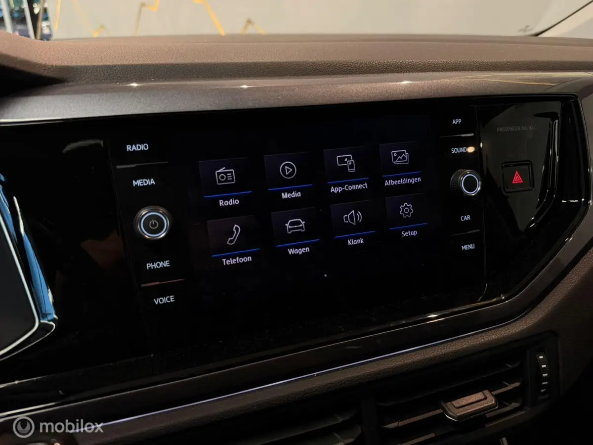 1.0 TSI Beats Panorama/Camera/ACC/Carplay