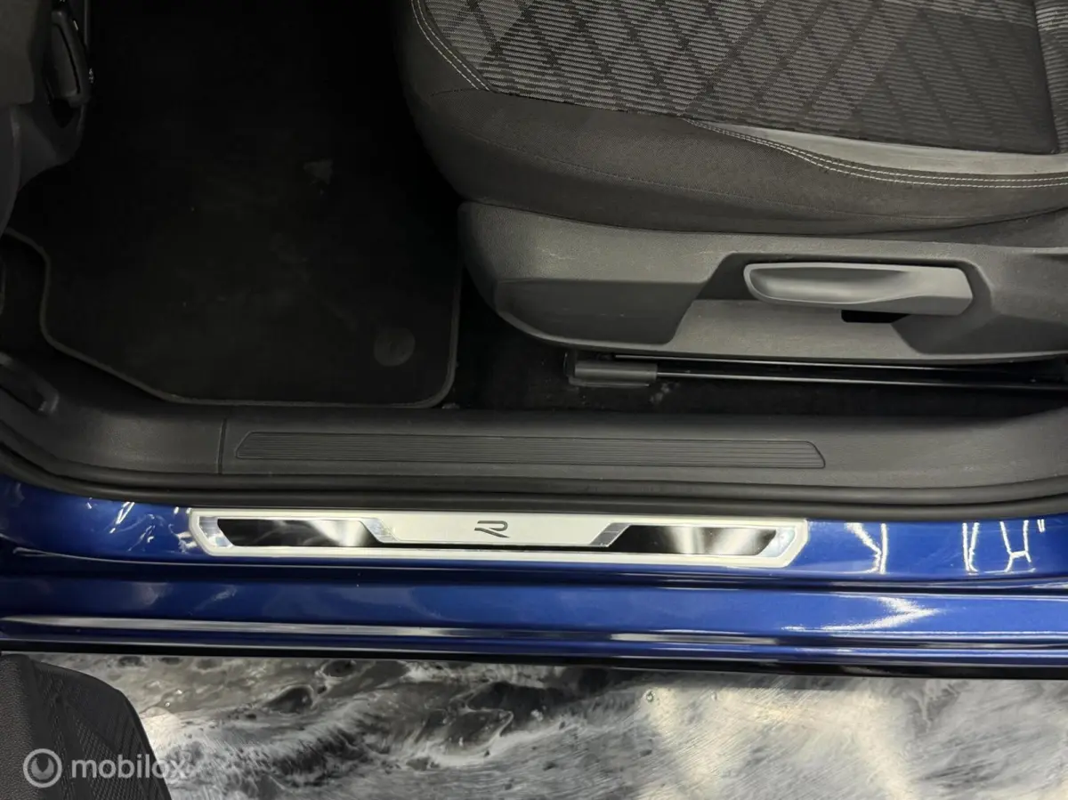 1.0 TSI 3X R-Line|PANO|IQ LIGHT|CAM