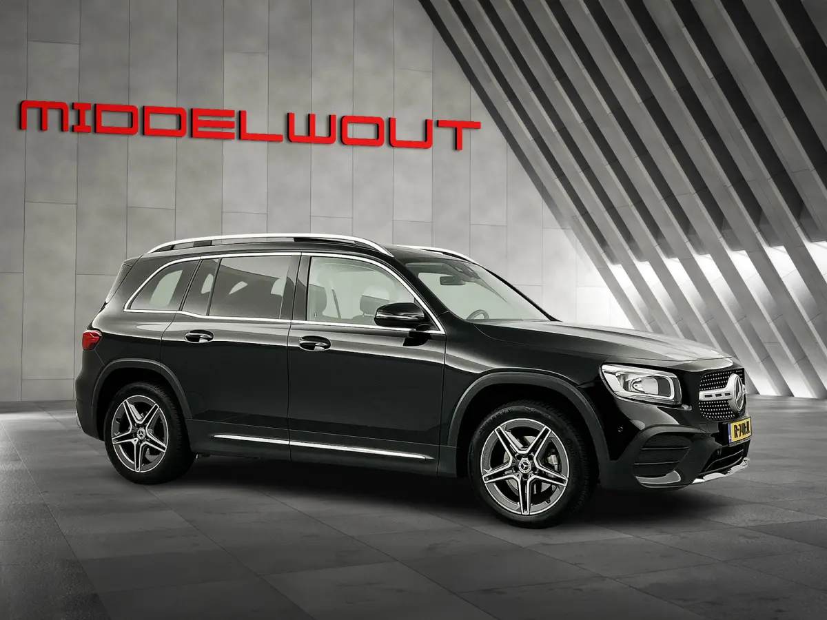 180 AMG Business Solution Pano-dak/Dodehoek/Carplay/19'LMV
