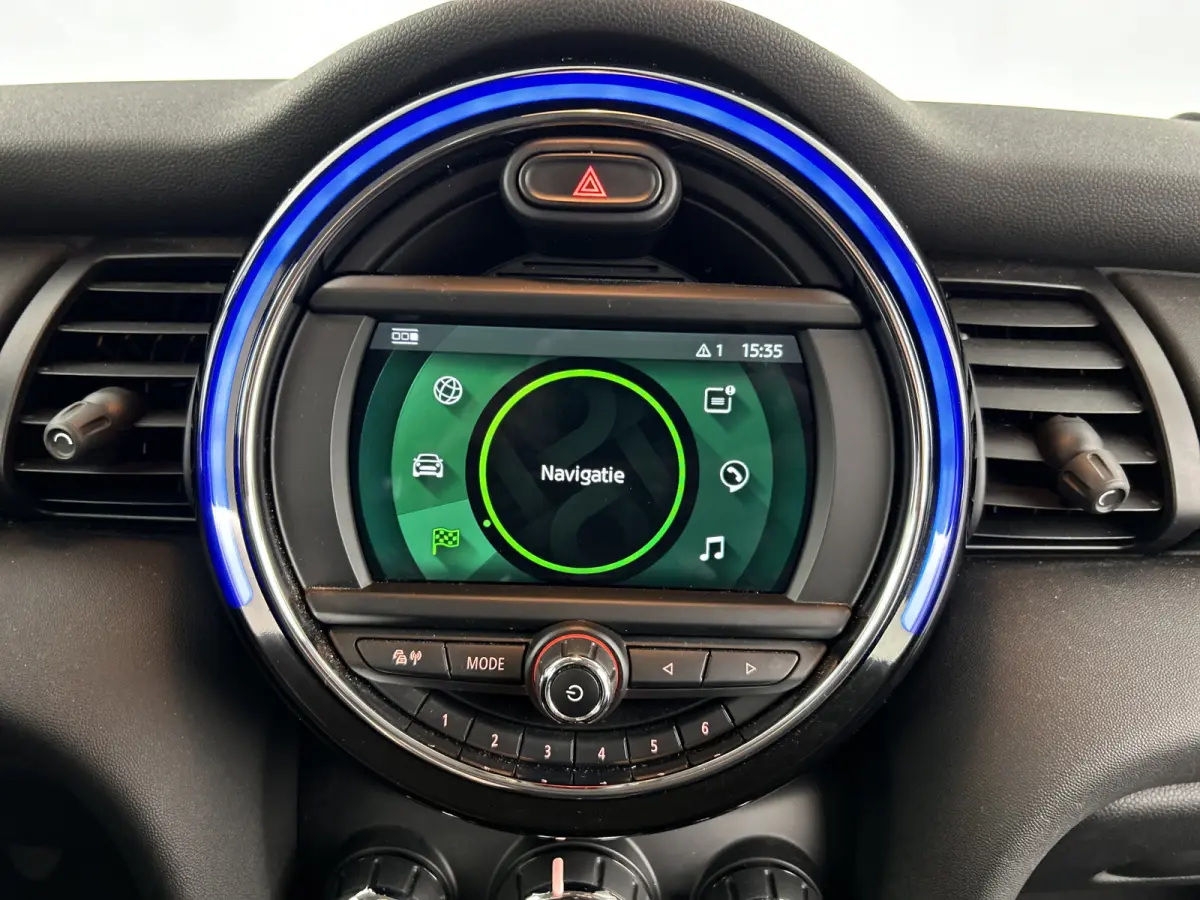 1.5 Classic Facelift Digital Cockpit/Carplay/Navi/Keyless entry/Park.sens
