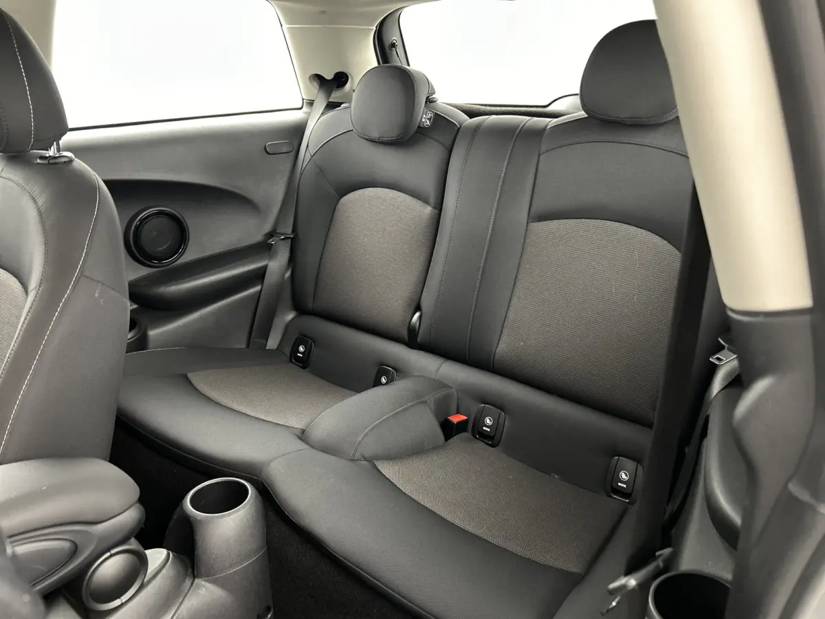 1.5 Classic Facelift Digital Cockpit/Carplay/Navi/Keyless entry/Park.sens