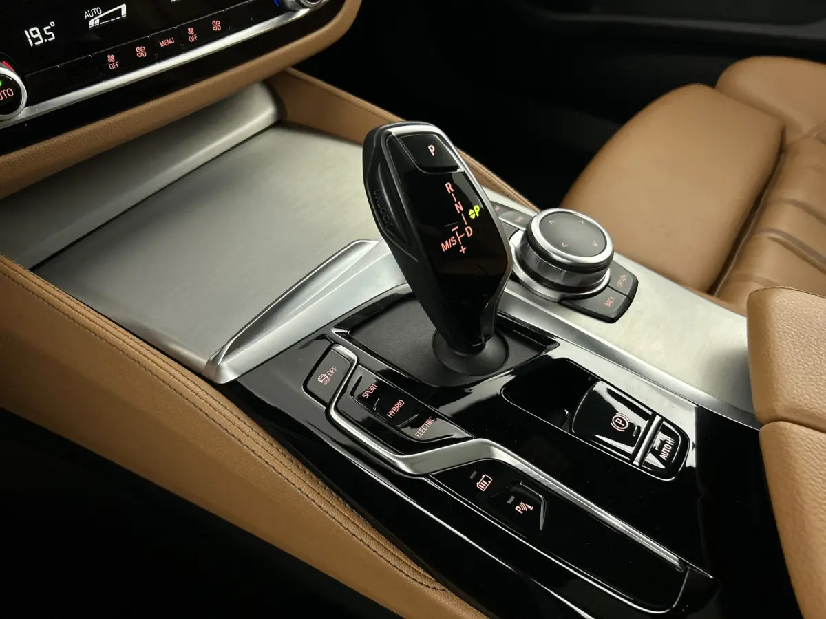 545e 394 PK (92%SOH) xDrive M-Sport Schuif-/kanteldak/Adapt.Cruise/Laser/20'LMV