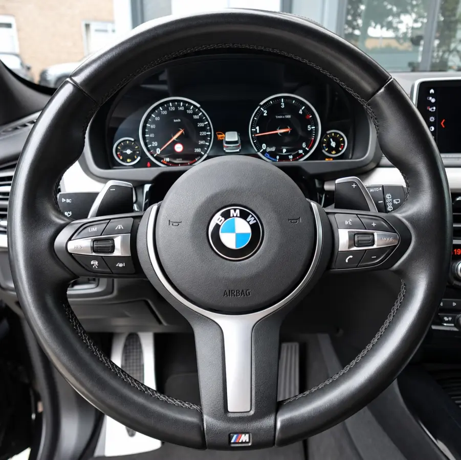 XDRIVE40D PANO H&K CAM MEMORY HUD VOL'