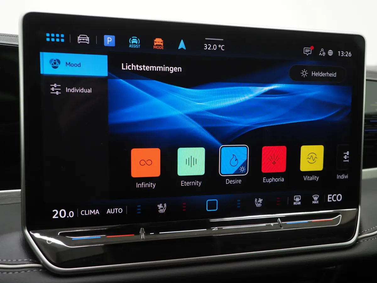 1.5 eHybrid 204PK | Leder/Alcantara | Massage | Stoelkoeling | Trekhaak | HUD | 360 | Keyless