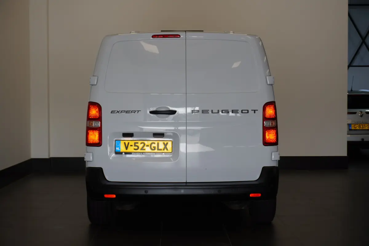 1.5 BlueHDi 120PK L2 EURO 6 - Airco - Cruise - PDC - €21.950,- Excl.