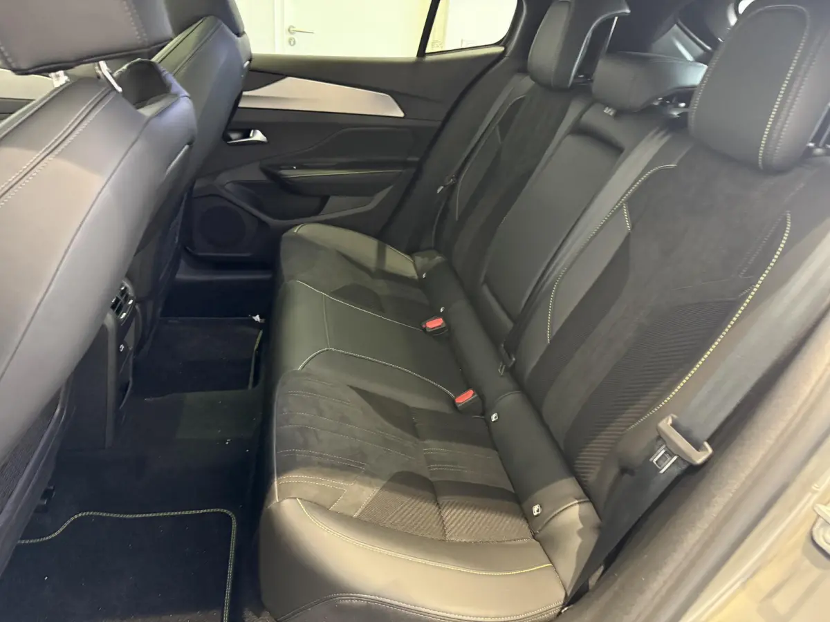 GT Avantage 58 kWh Camera | Adaptieve Cruise Control | Alcantara bekleding | Elektrische kofferklep