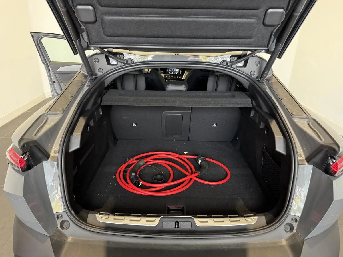 GT Avantage 58 kWh Camera | Adaptieve Cruise Control | Alcantara bekleding | Elektrische kofferklep