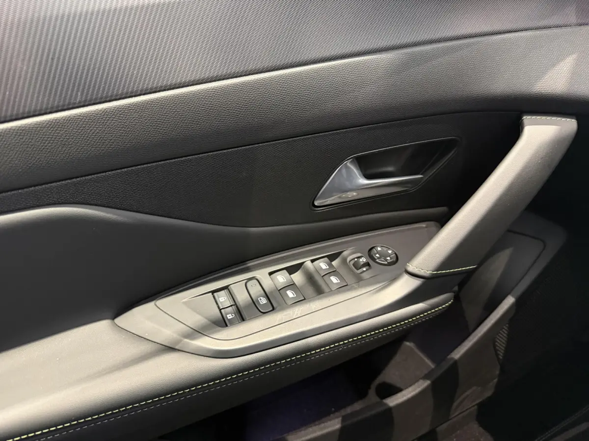 GT Avantage 58 kWh Camera | Adaptieve Cruise Control | Alcantara bekleding | Elektrische kofferklep