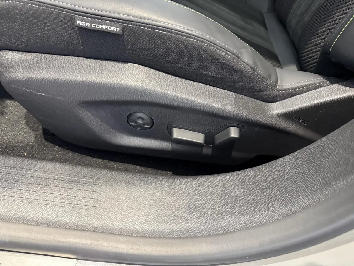 GT Avantage 58 kWh Camera | Adaptieve Cruise Control | Alcantara bekleding | Elektrische kofferklep