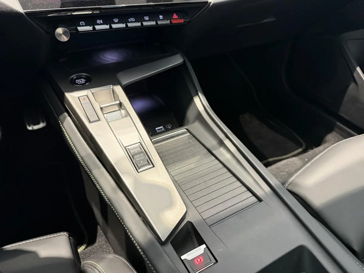 GT Avantage 58 kWh Camera | Adaptieve Cruise Control | Alcantara bekleding | Elektrische kofferklep