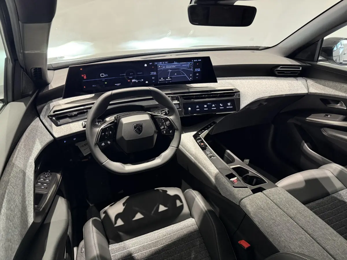 1.6 Plug-in Hybrid 195 Allure 7p l 360 Camera | Adaptieve cruise control | Lendensteun | Apple Carplay/Android Auto l DIRECT LEVERBAAR!!!