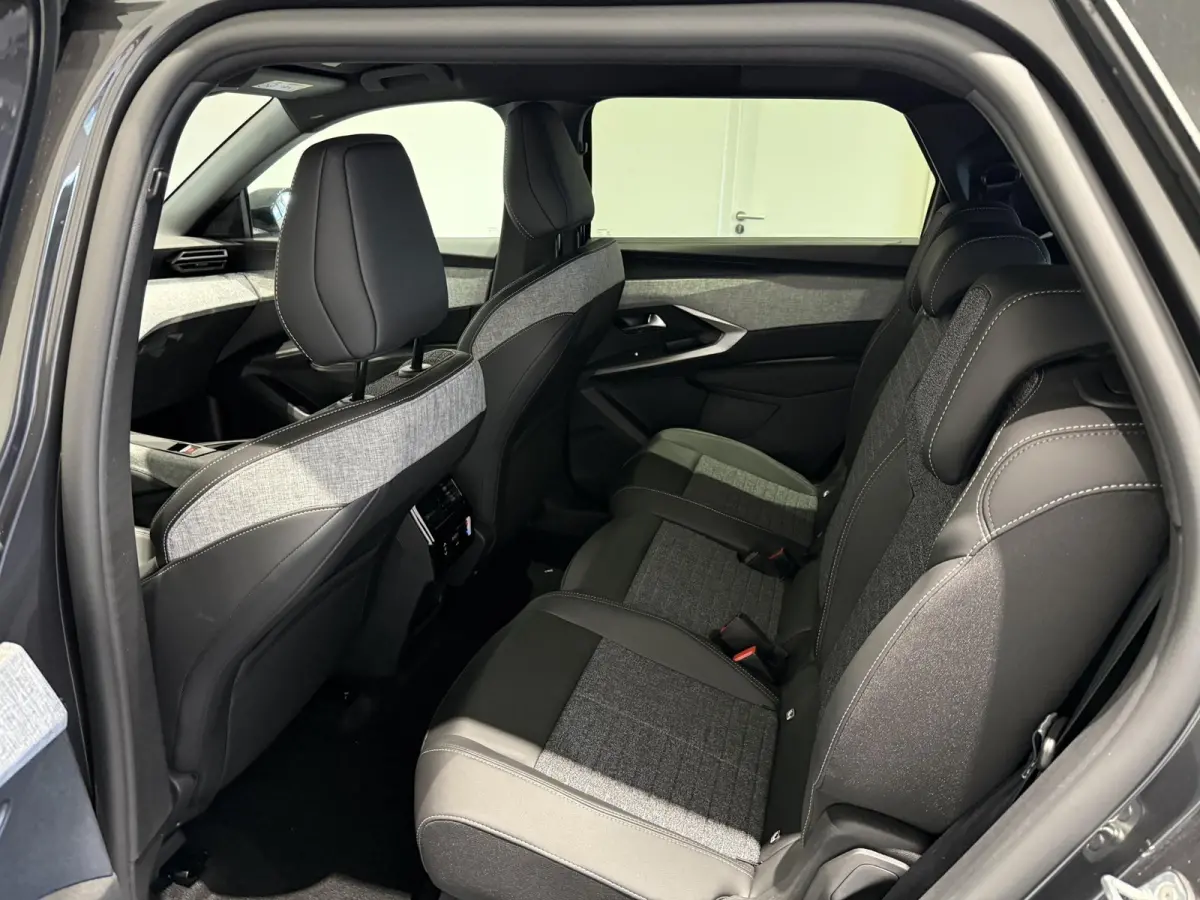1.6 Plug-in Hybrid 195 Allure 7p l 360 Camera | Adaptieve cruise control | Lendensteun | Apple Carplay/Android Auto l DIRECT LEVERBAAR!!!