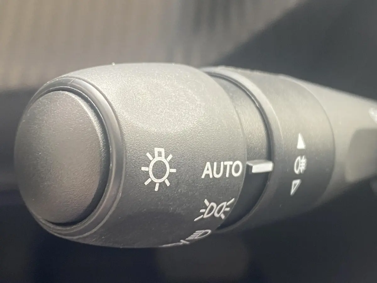 1.2 Hybrid 110 e-DCS6 Allure | AUTOMAAT | CARPLAY AlNDRIOD AUTO | PDC | CLIMATE | 16 DKM |
