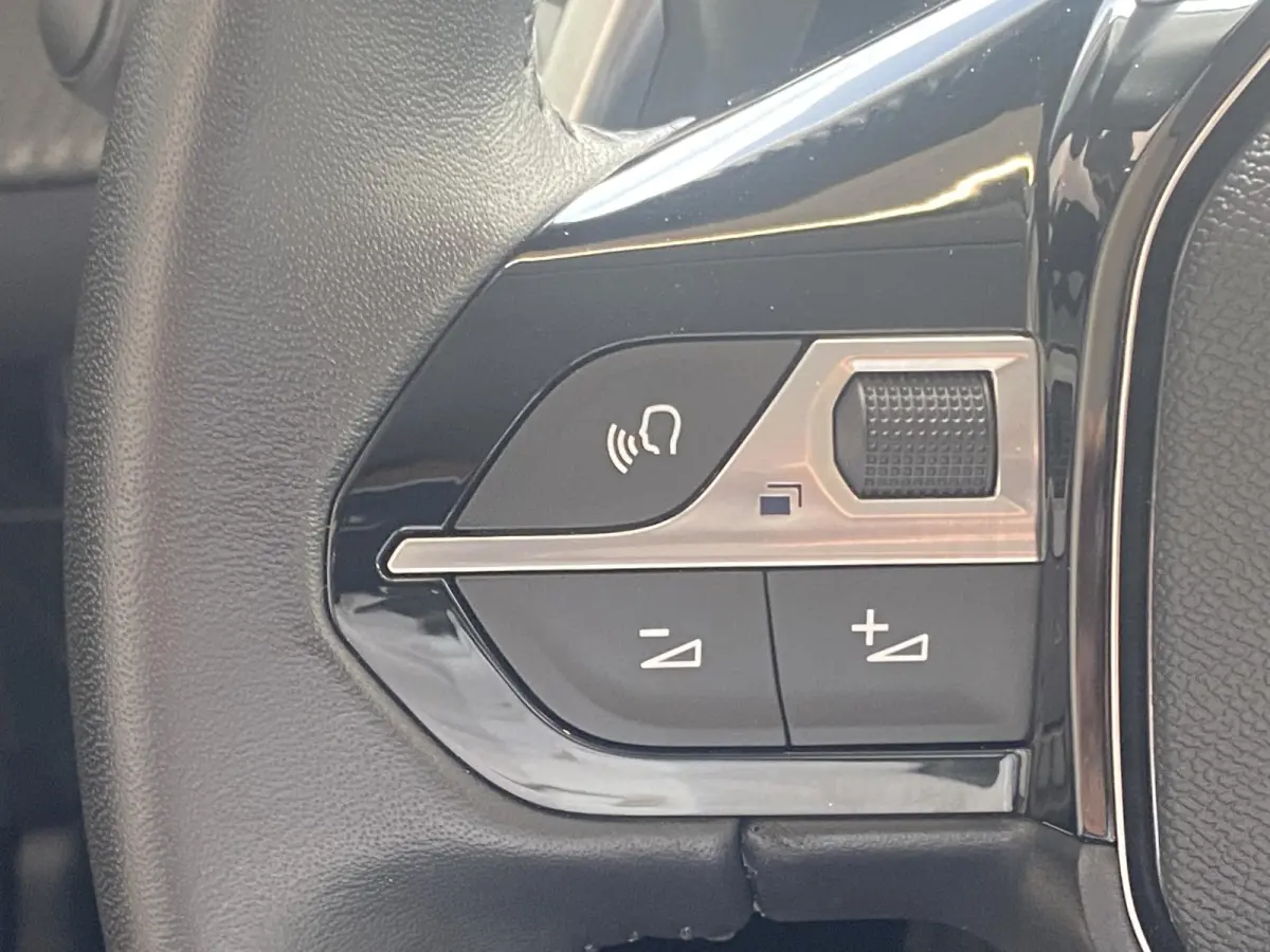 1.2 Hybrid 110 e-DCS6 Allure | AUTOMAAT | CARPLAY AlNDRIOD AUTO | PDC | CLIMATE | 16 DKM |